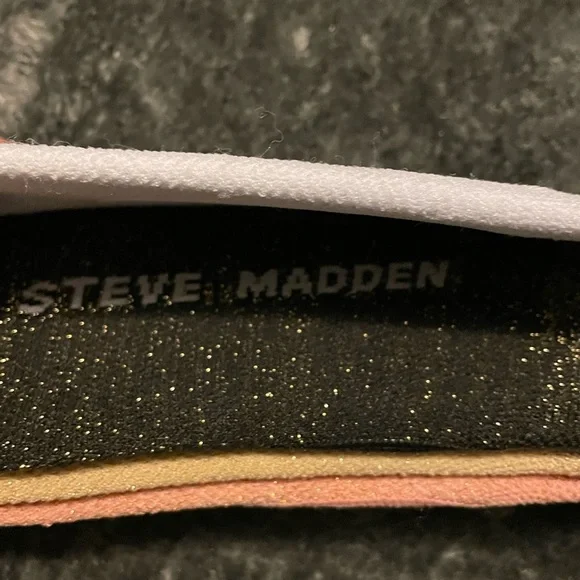 NWT 4 pairs of Steve Madden set of no show socks for flats 🥿 - Picture 3 of 6